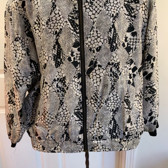 FUDA INTERNATIONAL 100% SILK JACKET SIZE L - Picture 3 of 7